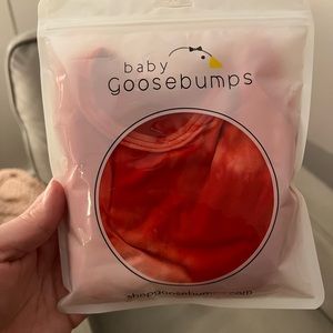 NWOT goosebumps shop baby red tie dye Christmas outfit, 6-12 month.